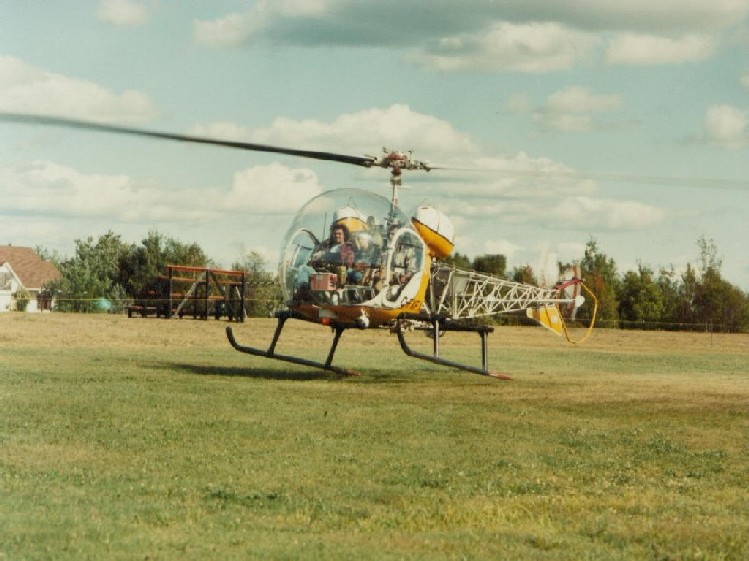 Bell47g4a  C-FXFX aII.jpg